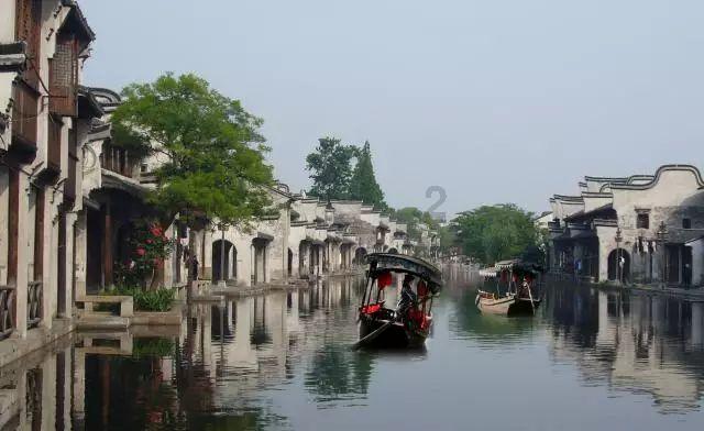 迎新春登高健身 提高全民健康水平